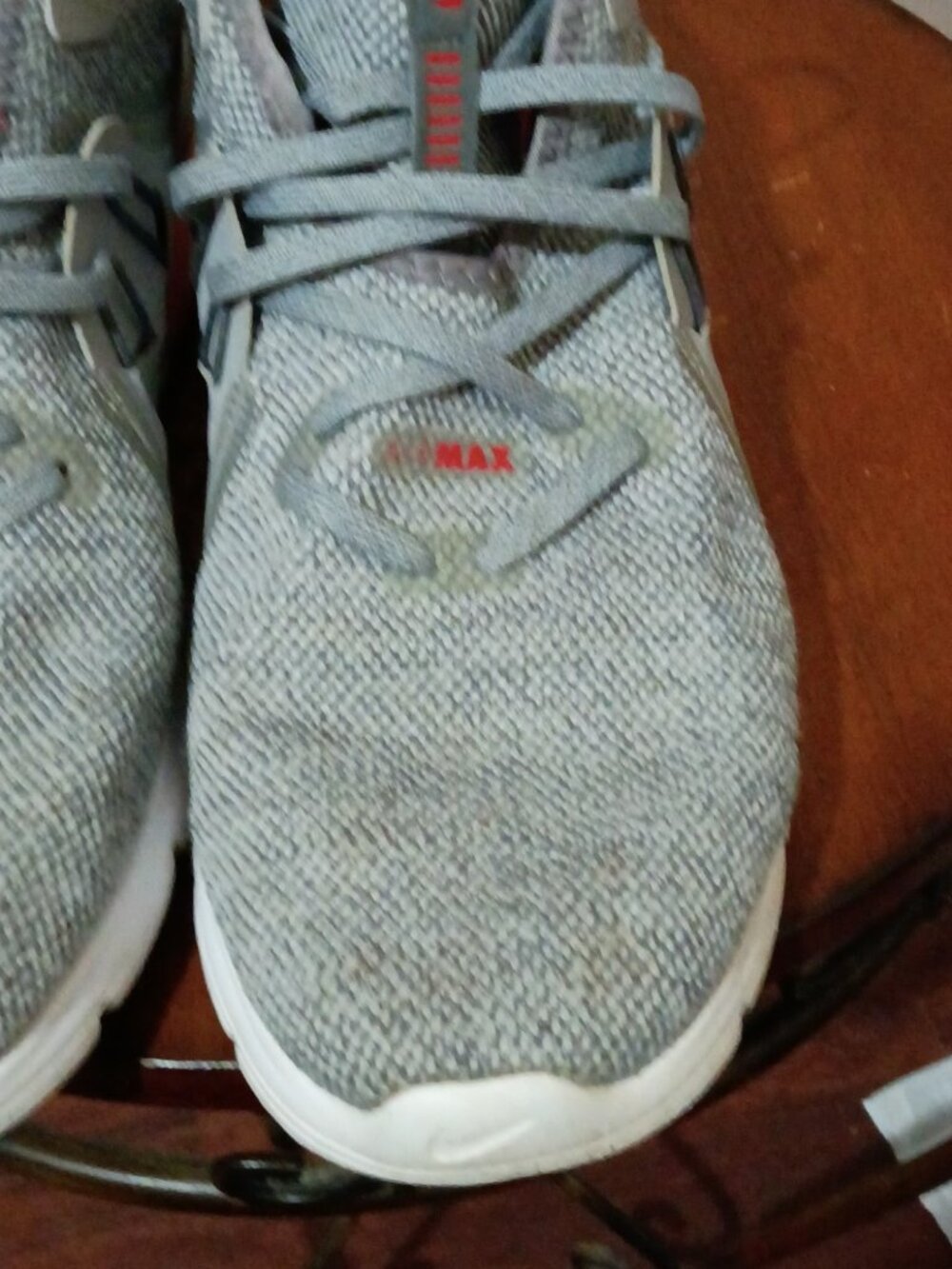 Nike Air Max Sequent 3 Mens Sz 10.5 Grey University Red Running Shoe 921694-060 - Picture 8 of 14